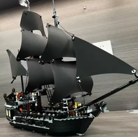 Mainan Balok Bangunan Kapal Bajak Laut Karibia “Queen Anne’s Revenge” & “Black Pearl” MOC 4195, Kapal Layar, Hadiah untuk Anak-anak