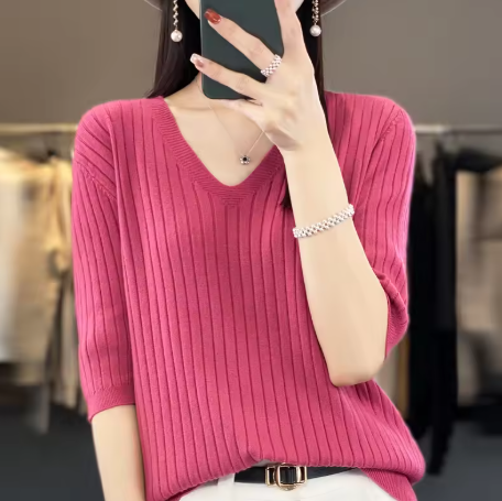 Sweater Wanita Musim Semi dan Musim Panas, Atasan V-Neck Lengan Pendek Rajutan, Model Korea, Pullover Santai, Kaos Dalam Bergaris, Slim Fit.